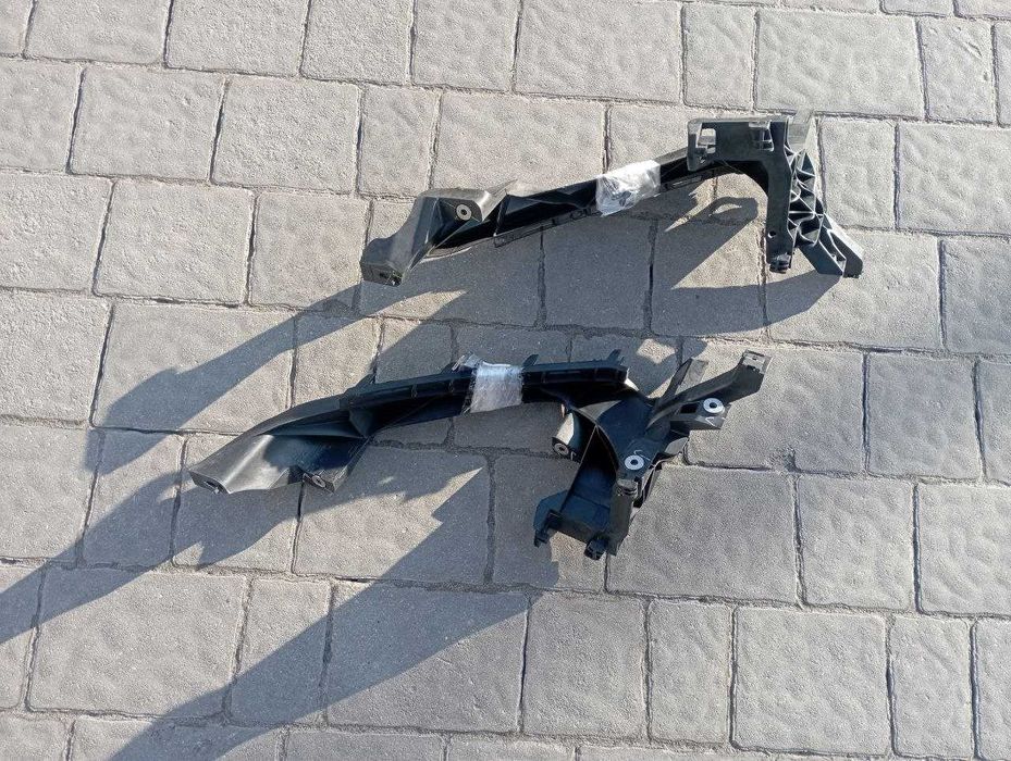 Audi Q5 80A Передній Лівий Правий Кронштейн Кріплення Обхват Фари