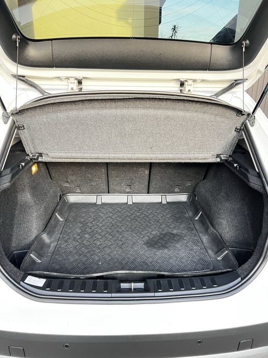 Продам BMW X1  2.0 Dizel