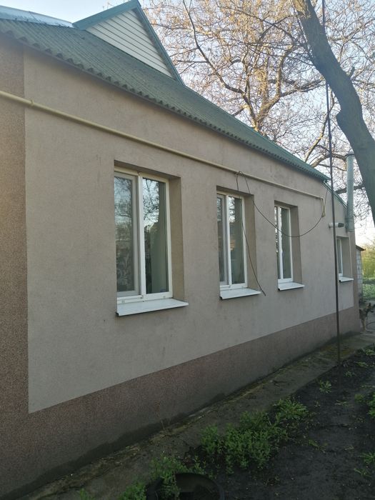 Продам дом с огородом и небольшим садом