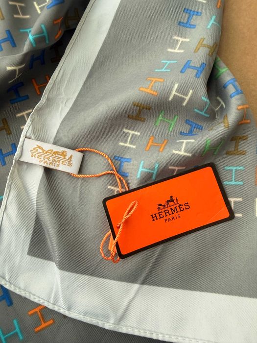 Жіноча хустка в стилі Hermès 90x90 см