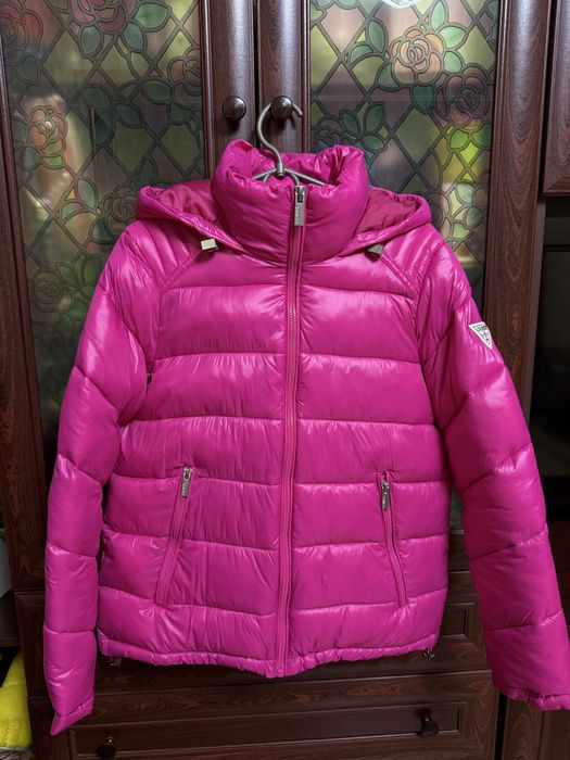 Куртка Guess малиновая идеал S