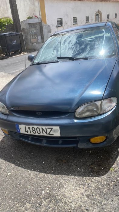 Carro Hyundai accent 5 portas