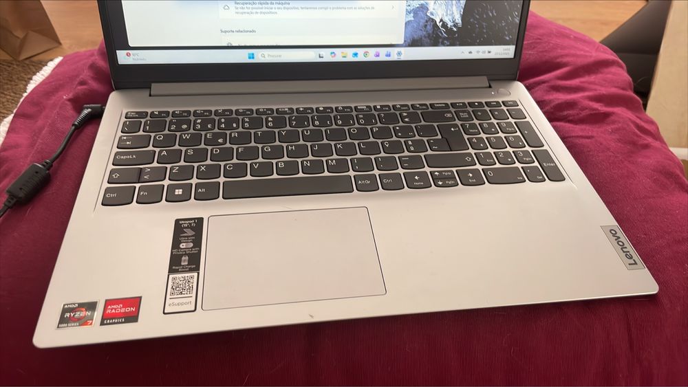 Portátil Lenovo com Garantia