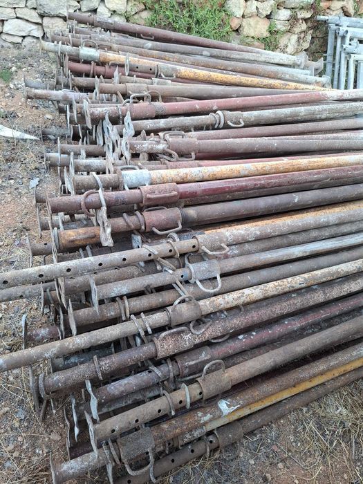 Prumos,escoras 3.50m usadas