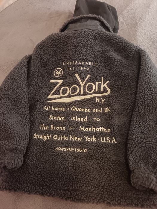 Vende se casaco da Zara 7/8 anos.