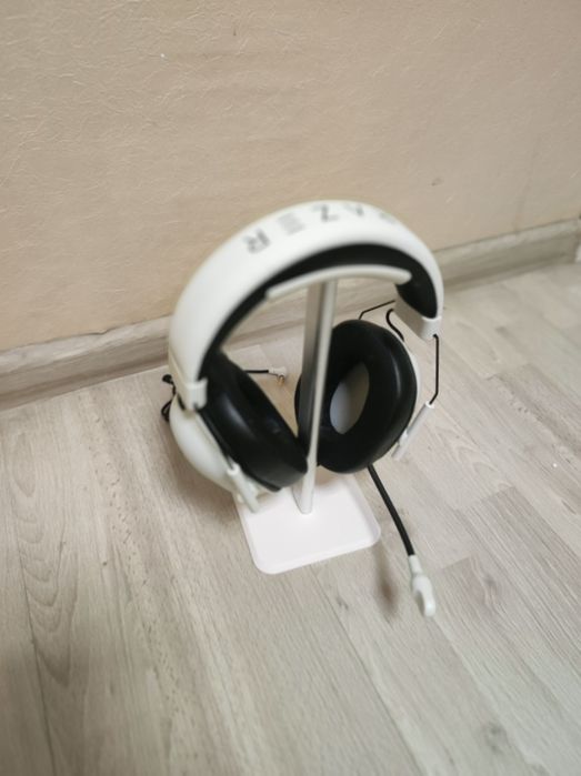 Мишка Logitech g502, A4 tech, Наушники Razer black shark v2 x