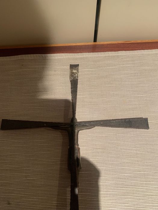 Crucifixo em ferro