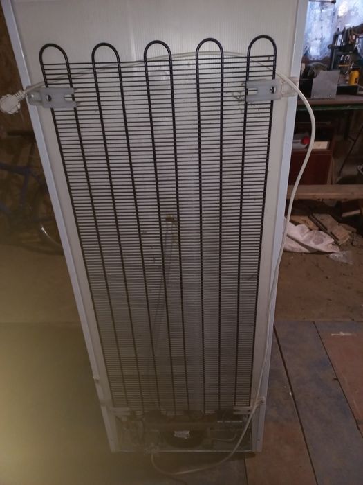 Холодильник двух камерный