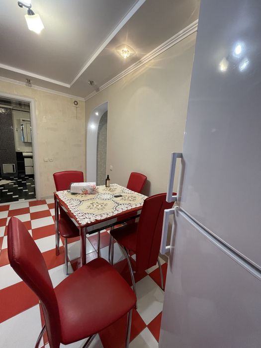 Вільна !оренда 2 кмн квартири площа 700-річчя