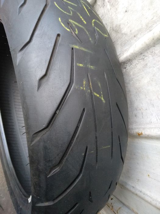 120/70/17 Mishelin power RS мото Pirelli