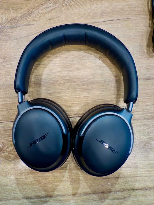 Преміальні навушники Bose QuietComfort Ultra