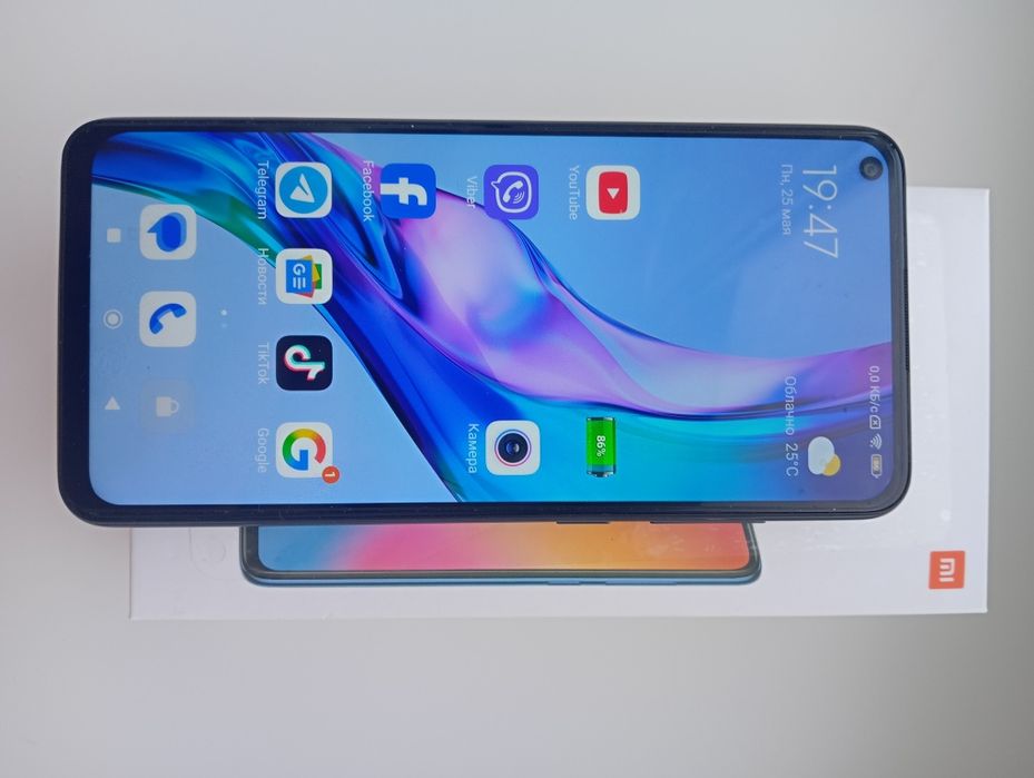 Продам смартфон redmi note 9