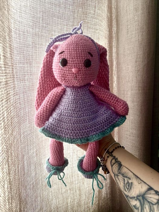 Rozowy kroliczek maskotka w ubranku handmade