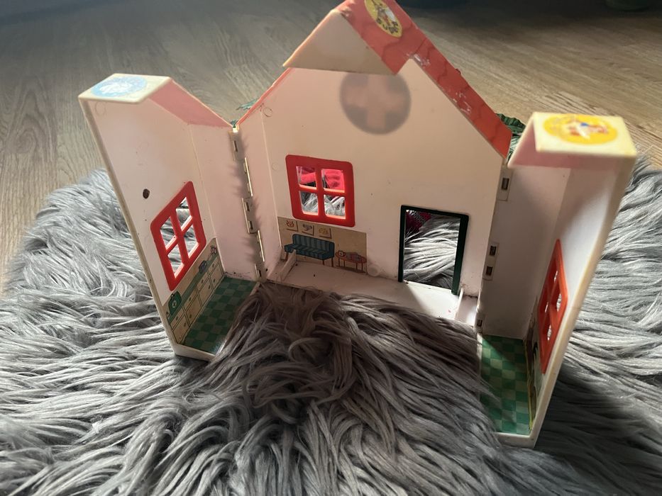 Domek Peppa lecznica dla zwierząt otwierana na święta wyprzedaź