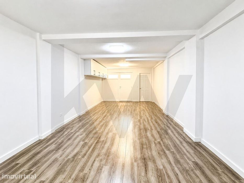 Andar De Moradia T3, Para Arrendamento Em Corroios