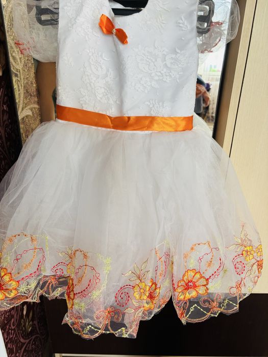 Продам платье для девочки 1-3 лет