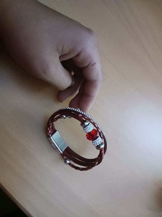 Pulseira com detalhes