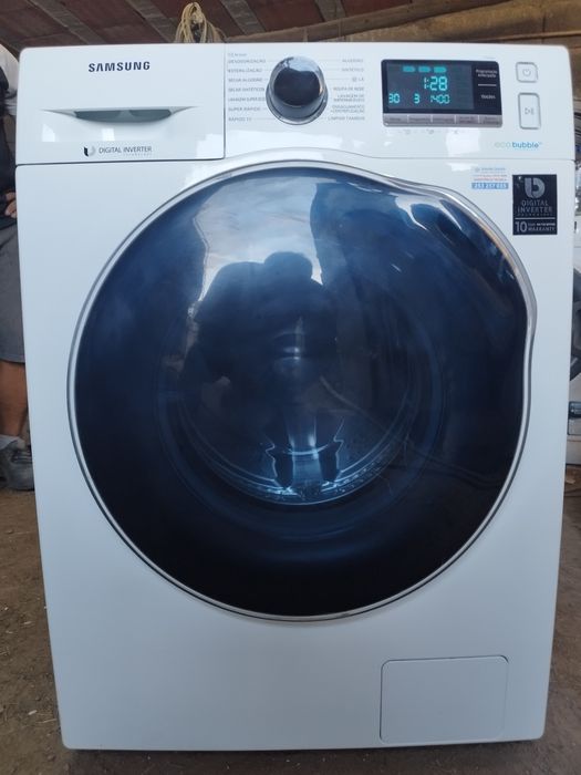 Máquina de lavar roupa