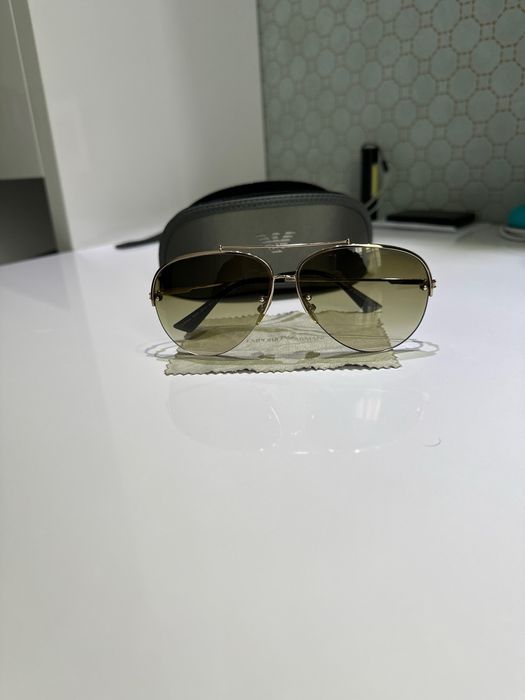 Солнечные очки Emporio Armani