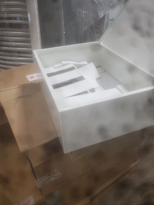 Skrzynka elektryczna metalowa rozdzielnica modułowa