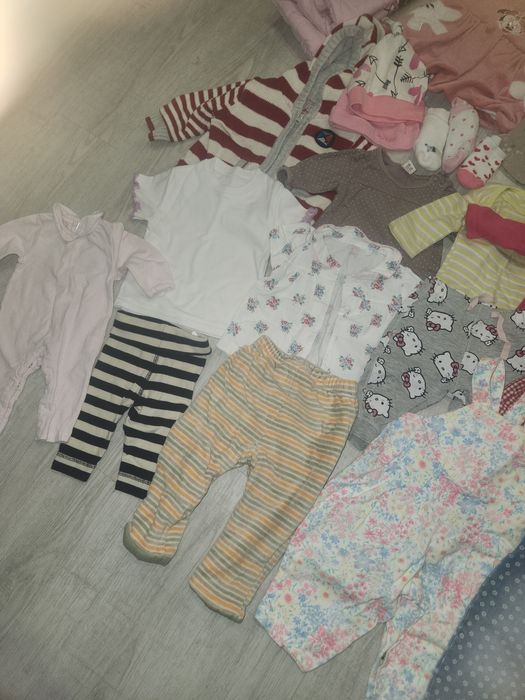 Лот одягу для дівчинки 0-1рік