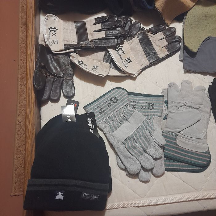 Продам рабочие перчатки.