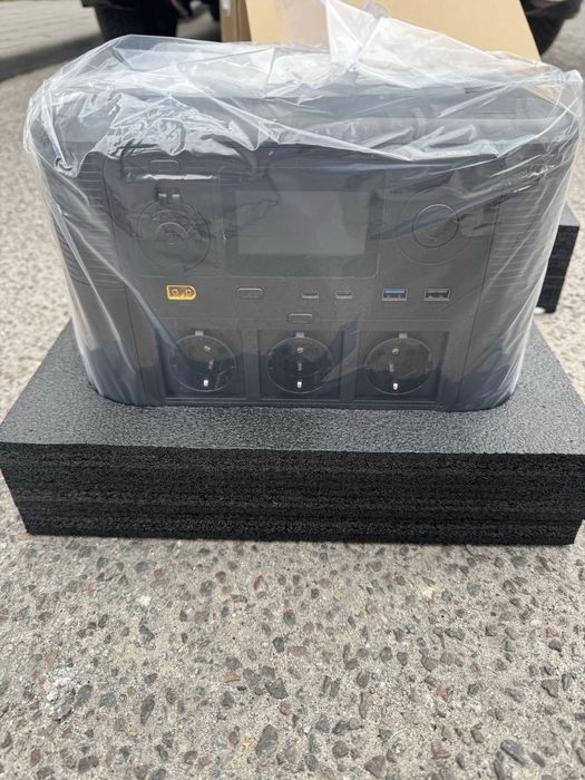 зарядна станція Vevor M9 1200W 806Wh + сонячна панель