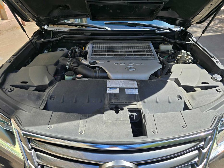 Продам LEXUS LX450