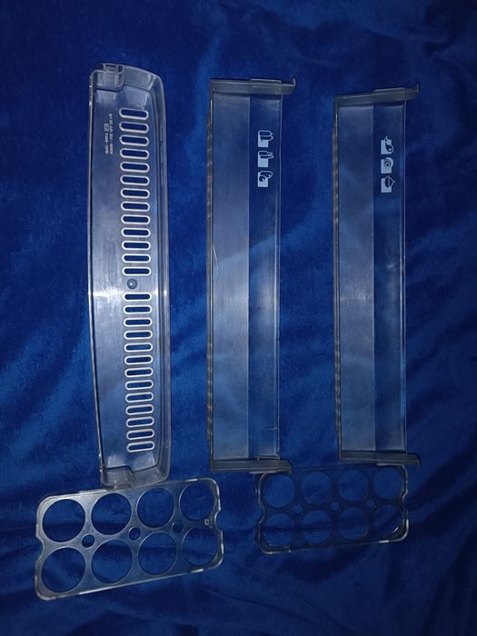 Полки боковые и формы для яиц в холодильник Самсунг