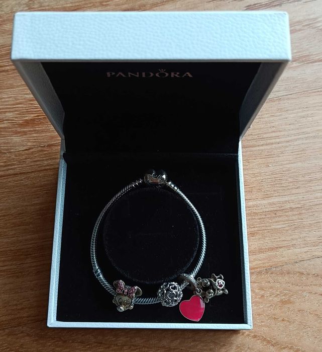 Pulseira Pandora com 3 contas