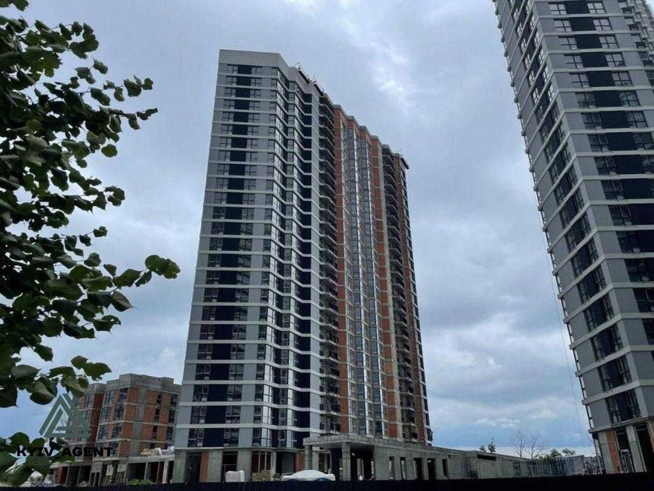 Повноцінна 3-кімнатна 97 м2 в ЖК Зарічний! Ідеально для пари або сім'ї