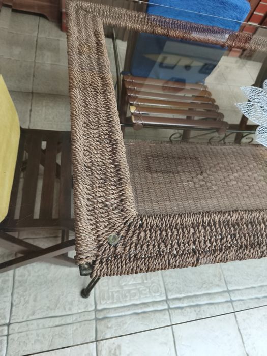 Mesa com tampo de vidro