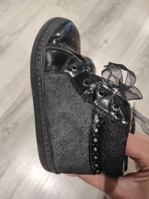 Oddam buty Bartek, rozmiar 25