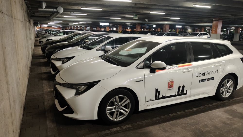 Corolla kombi taxi  wynajem 800 zł tydzień