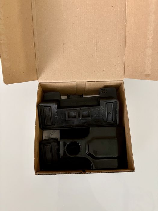 Thule KIT 1676 dla Hyundai Veloster bagażnik belki Wingbar Evo.