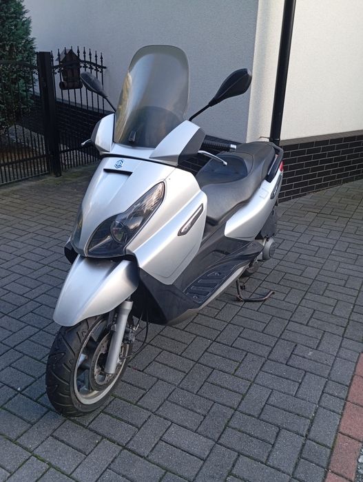 Skuter Piaggio X 7