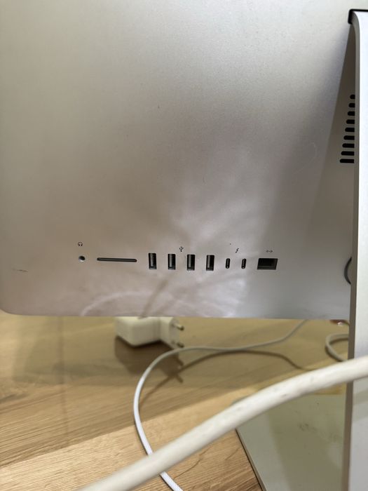 iMac 21.5 (2017) 8/1Tb SSD