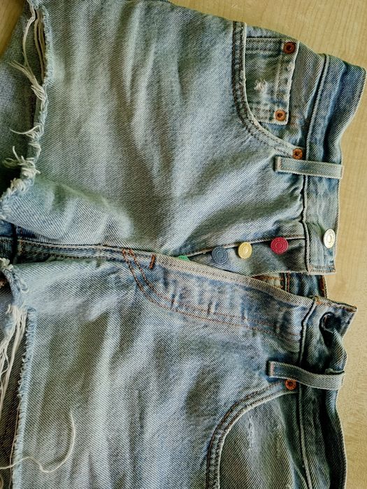 Levis spodenki damskie