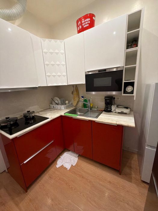Quarto para arrendar na graça a 10 minutos da estaçao santa polonia