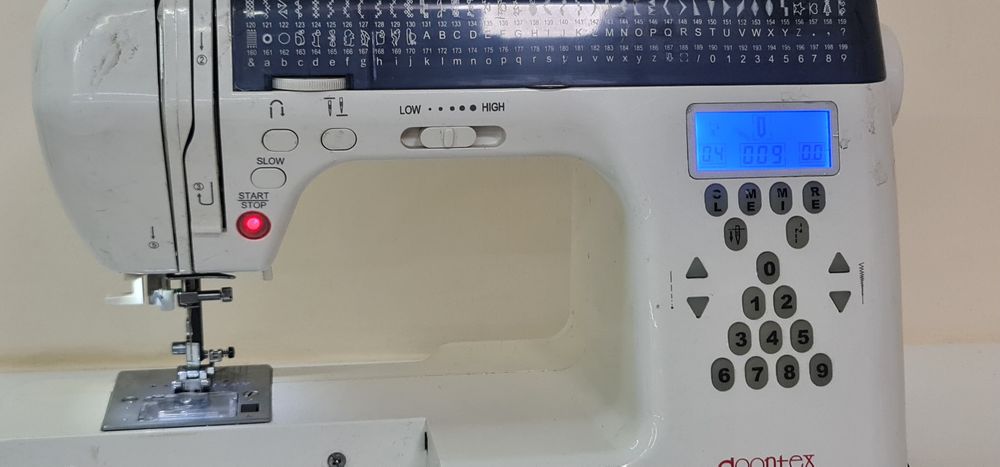 Швейна машинка Soontex Computer N6000