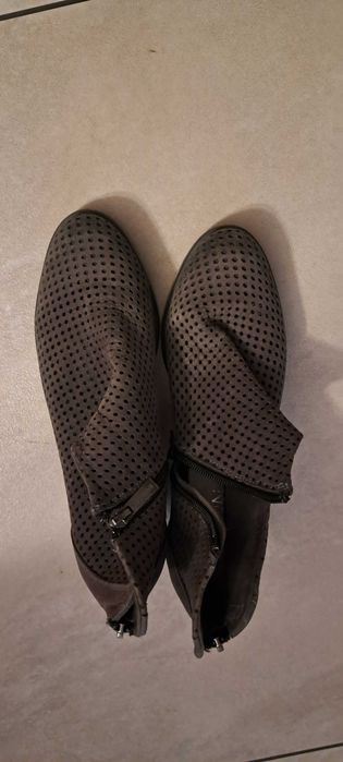 Sprzedam  buty..