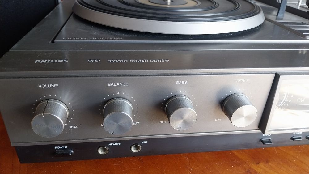 Gira-discos leitor de cassetes Philips 902