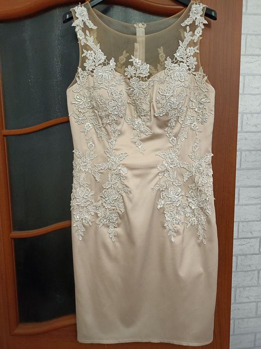 Sukienka  damska elegancka