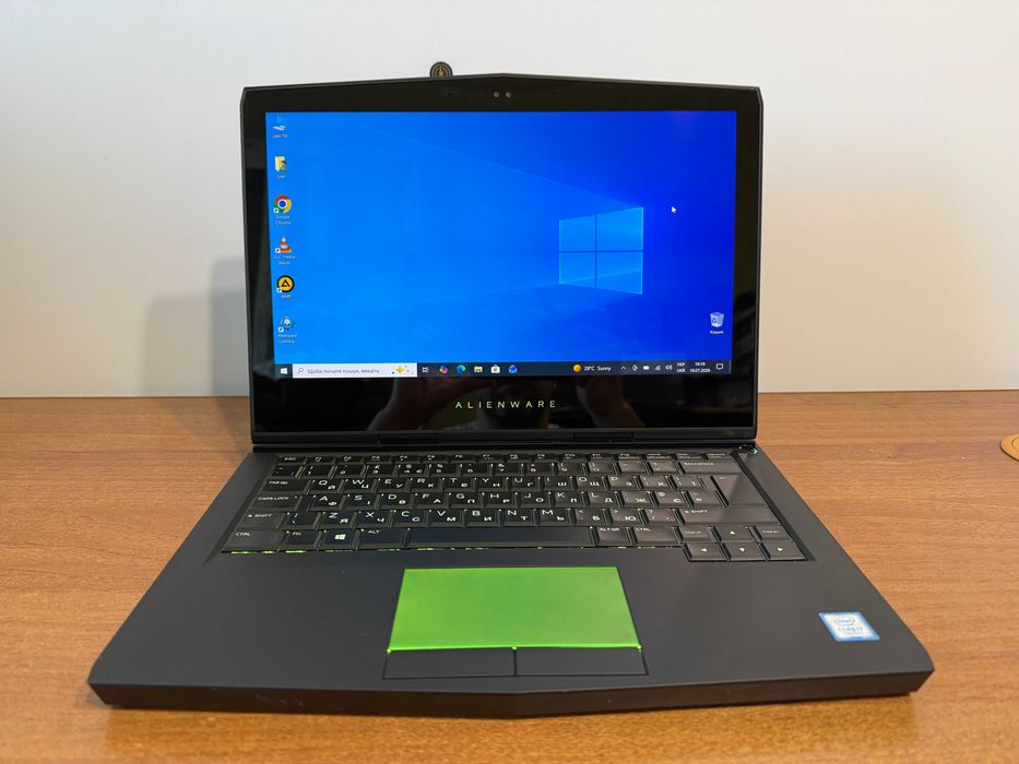 Dell Alienware 13 R3. Intel Core i7-7700HQ, GeForce GTX 1060, Ram 16Gb, SSD 512Gb