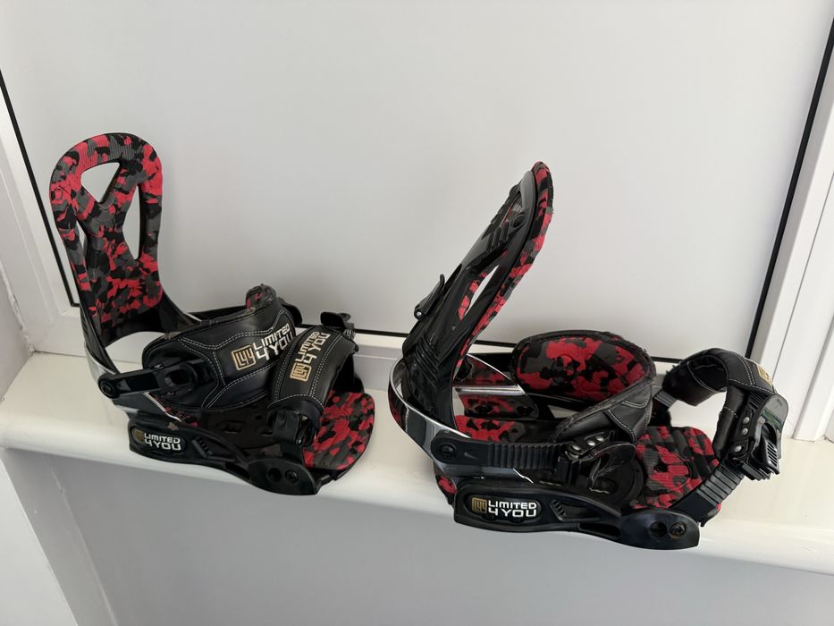 Сноуборд 165 см с кріпленням та чохлом