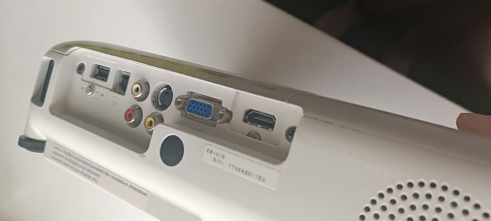Проектор Epson EB-X18