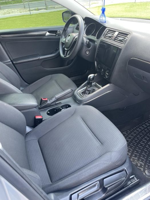 Jetta 6 2015 року 2,0 автомат 9500$