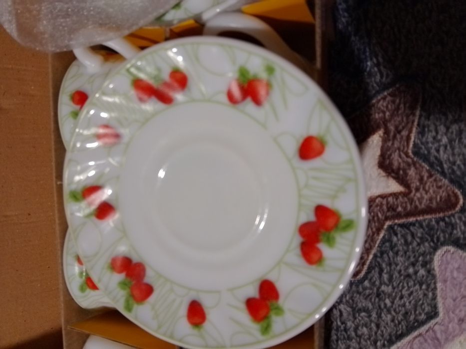 Продам сервіз на 6персон