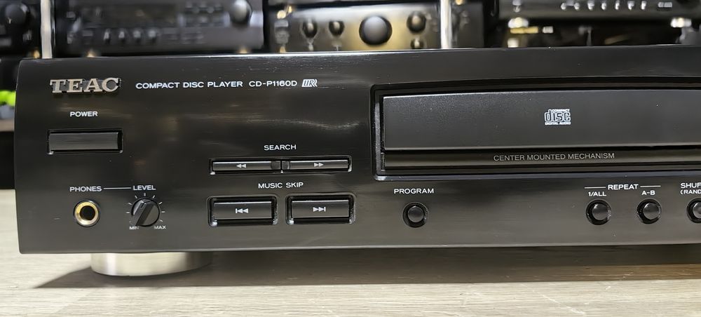 CD програвач Teac CD-P1160D