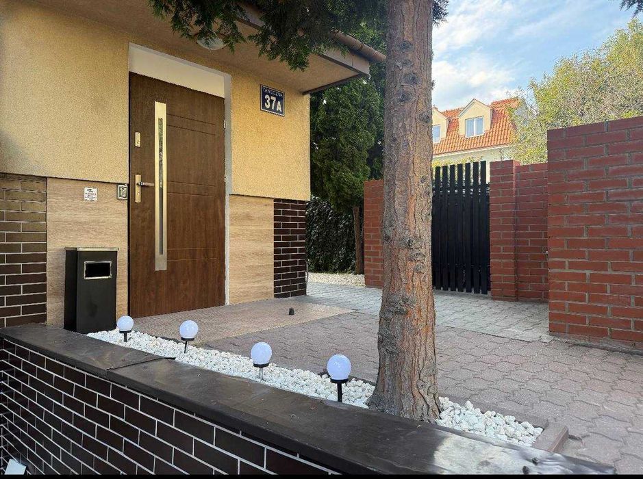 Открытие VIP Хостела в Варшаве — Урсынув, Виланов |Hostel Бронирование